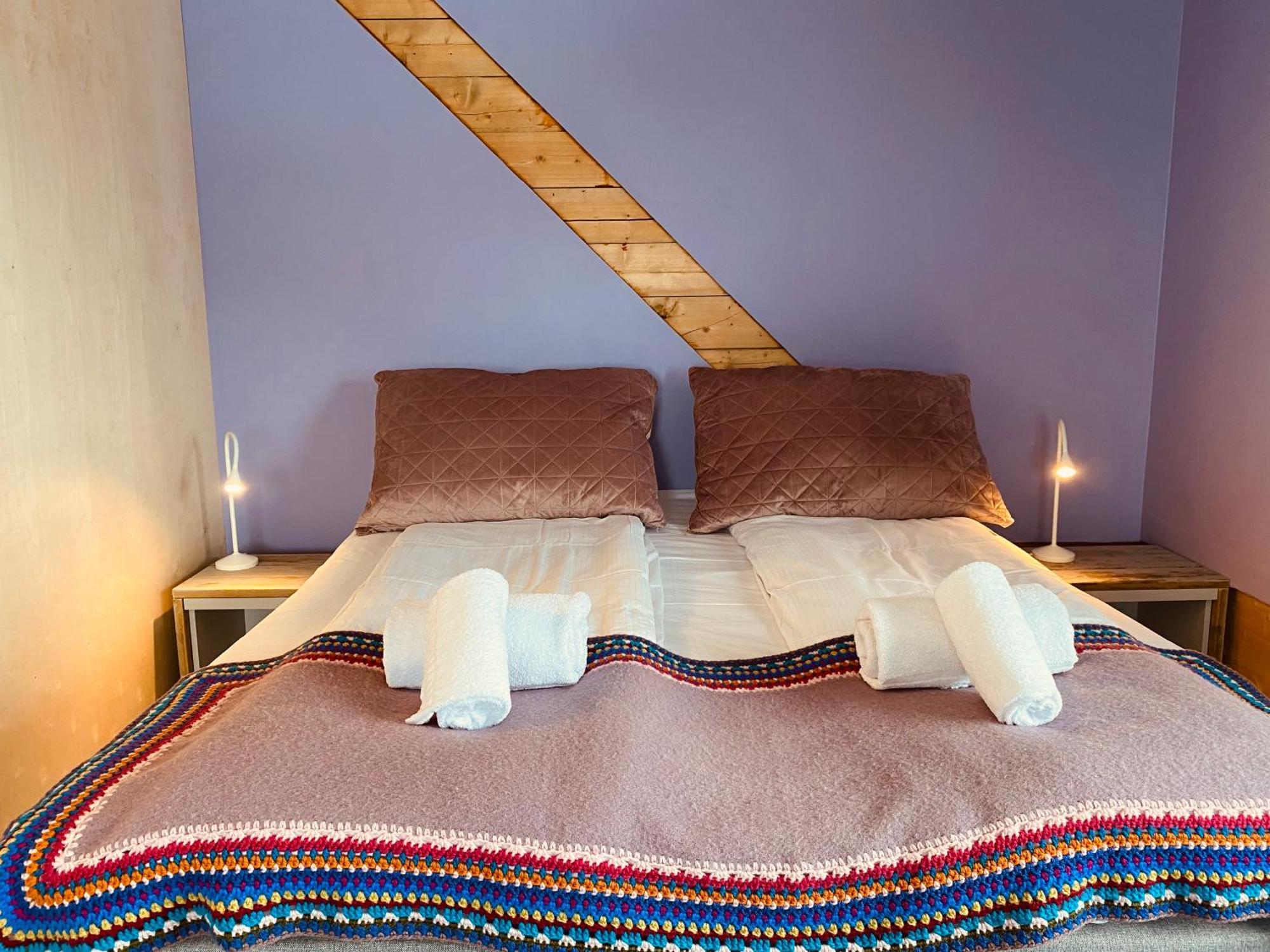 Notnes Midnattsol Guesthouse Skrova Ngoại thất bức ảnh